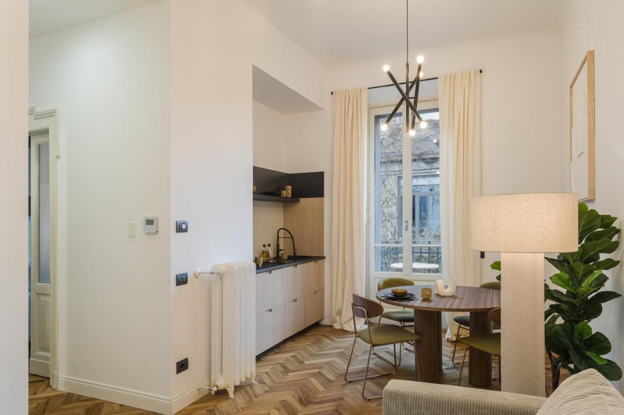 Casa Unica Milano - Elegant Apartment With Balcony - Centrale 1 Kültér fotó