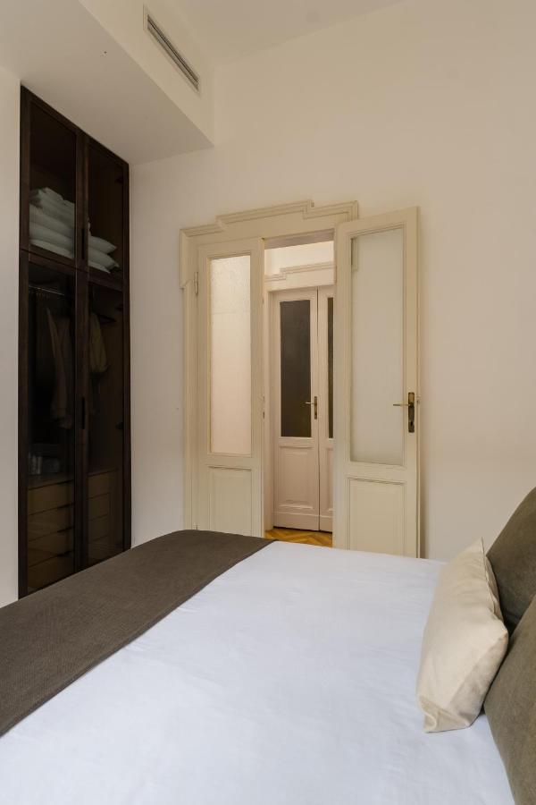 Casa Unica Milano - Elegant Apartment With Balcony - Centrale 1 Kültér fotó