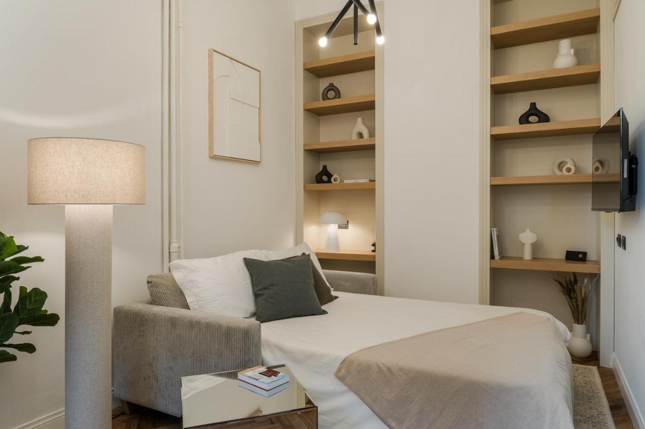 Casa Unica Milano - Elegant Apartment With Balcony - Centrale 1 Kültér fotó
