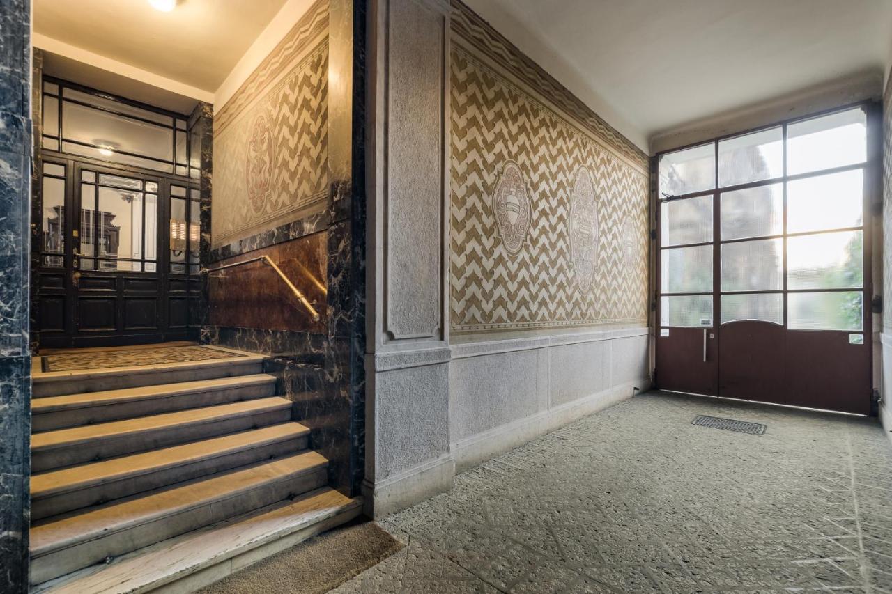 Casa Unica Milano - Elegant Apartment With Balcony - Centrale 1 Kültér fotó